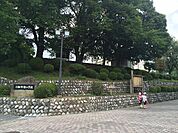 箕輪町立箕輪中部小学校（1372m）