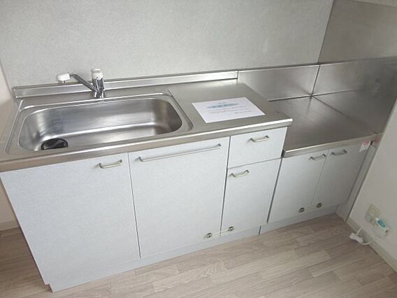 フレグランスプレミエール1_内装_0