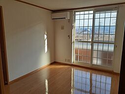 サンリットヒルズB 102 1階2DKのリビング/ダイニング