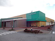 ツルヤ山口店（66m）