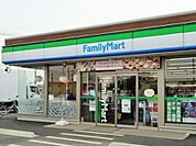 ファミリーマート 東部湯の丸インター店（644m）