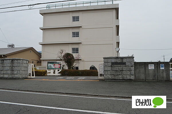画像27:中学校「富士市立吉原北中学校まで1238m」