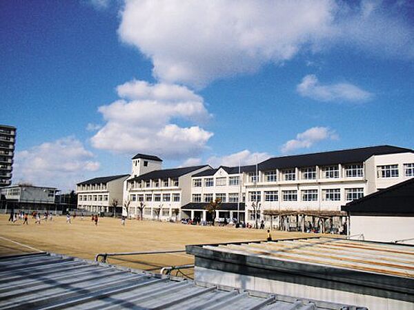 画像15:【小学校】神戸市立伊川谷小学校まで1136ｍ
