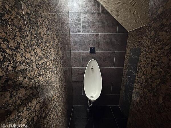 トイレを拡大表示
