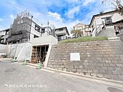 自慢したくなるマイホーム！流行に左右されない上質な佇まい！！　満たされる時間をじっくり堪能できそうです　洗練されたものにふれることでもっともっと『おうちじかん』が充実したものになるでしょう！ 