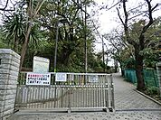 横浜市立浜中学校まで約1100ｍ