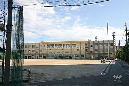 穂波小学校[公立]の外観