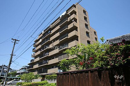 御器所パークマンションの外観(南東側から)