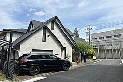 シャッターガレージ付き!