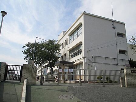 横浜市立今宿小学校1300m