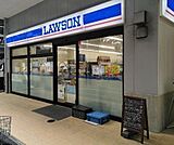ローソン港砂美町店■「マチの”ほっ”とステーション」ローソン。Pontaカードなどがご利用いただけます！ 580m