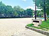 周辺：宝神北公園■緑いっぱいの自然に囲まれた公園です。お父さんの休日には運動用具をもってキャッチボールしたり、サッカーしたりと幅広い遊びを可能にしてくれます。 480m