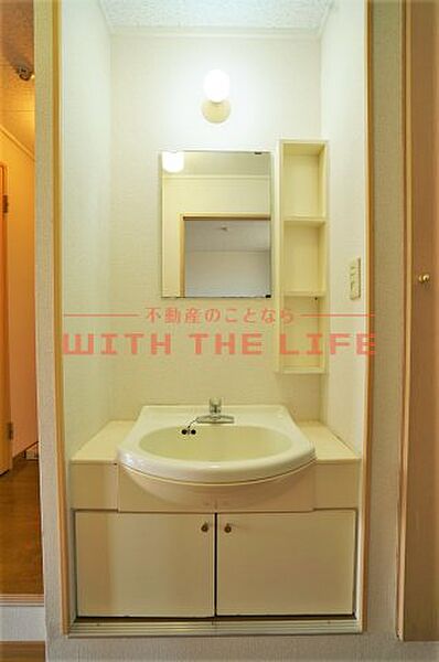 画像16:独立洗面台あり、毎朝おしゃれに忙しい女性の方におすすめです