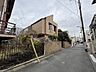 外観：現地（2024年3月撮影）物件の陽当りや通風・仕様設備やお部屋の大きさの比較、近隣・周辺環境や街並みなど、資料には掲載していない情報が現地にはたくさんあります。是非ご確認ください。