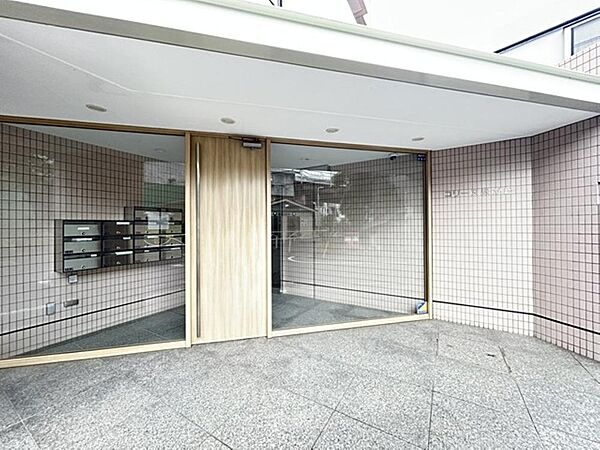 エントランスを拡大表示