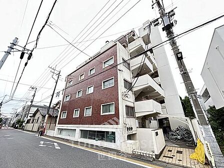 新規リノベーション物件。南西角部屋・陽当り、通風良好生活に便利な住環境仕様設備充実