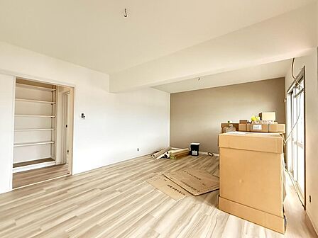 最上階・角部屋、陽当たり良好◎2駅利用可能。是非お気軽にお問い合わせください。