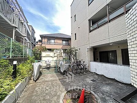 リノベーション物件です。3階部分、南向き。新耐震基準マンション。是非お気軽にお問い合わせください。