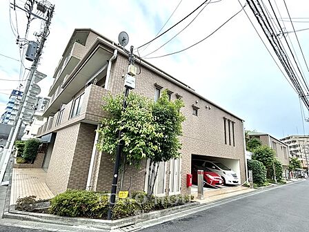 リノベーション(26年4月完工)ペット飼育相談可。近隣に商業施設充実!お気軽にお問い合わせください。