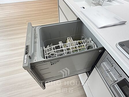 スケルトンリフォーム26年9月完了。生活に便利な住環境です。是非お気軽にお問い合わせください。