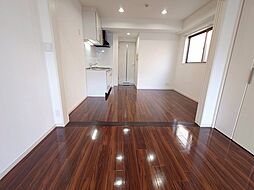 BRAVI新大阪 10階1LDKのリビング/ダイニング