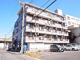 ラフィーヌ・池田5番館 102 ｜ 千葉県松戸市新松戸1丁目405（賃貸マンション1R・1階・25.59㎡） その1