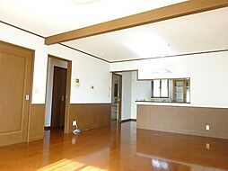 嘉川T貸家 1 4SLDKの室内