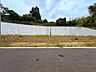 外観：54坪超えのゆとりあるお土地は建築条件無しにつき、お好きなハウスメーカー様で理想の住まいを実現していただけます。（2026年7月撮影）