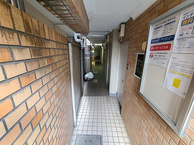 エントランス メゾン・ド・サントーレ 3階/-