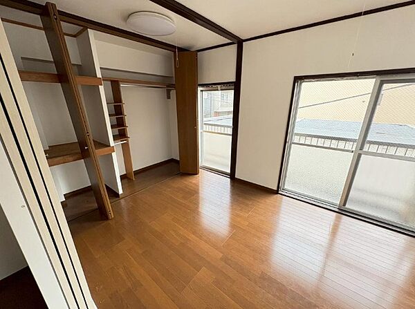室内を拡大表示