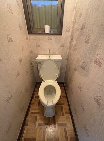 トイレを拡大表示