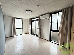 ピュア河原 3階1Kのリビング/ダイニング