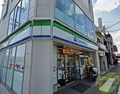ファミリーマート仁川駅前店 184m