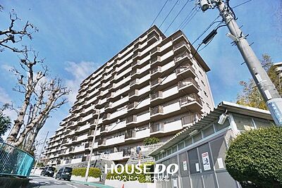 外観：■総戸数173戸の大規模マンションで安心です！■手入れもしっかりされており、築年数を感じさせない外観です！