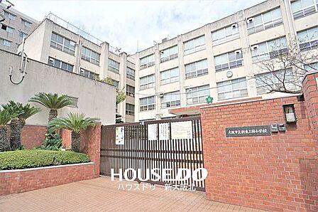 ■新東三国小学校・・・徒歩2分■小さなお子様の副担も少なく通学していただけます!■子育て世代にも人気のエリアです!
