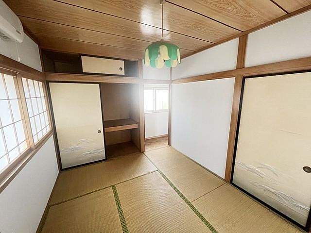 室内 八戸市大字河原木字小田上