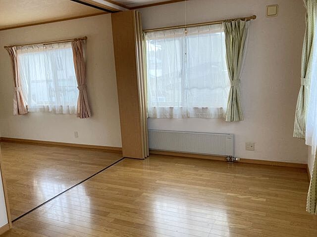 室内 八戸市大字河原木字売場