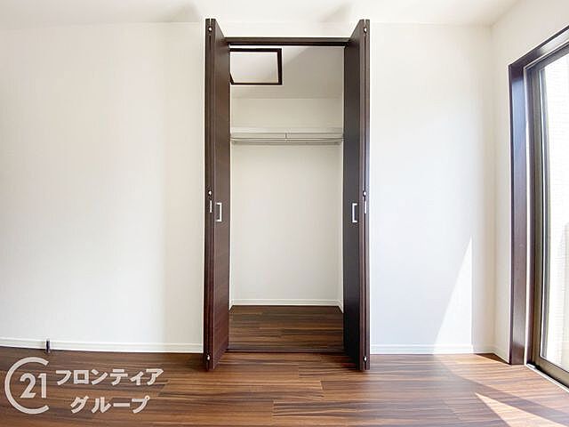 収納 八幡市八幡植松