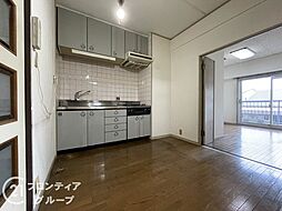 居間