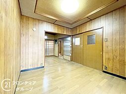 居間