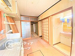居間