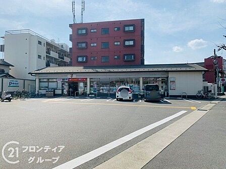 セブンイレブン京都常盤店 徒歩9分。 650m