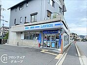 ローソン伏見深草谷口町店 徒歩10分。 740m