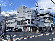 イズミヤ六地蔵店 徒歩20分。 1570m
