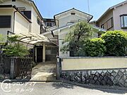 風格ある外観は、住む人のステータスを感じさせる重厚なデザインです。安心感を与える堅牢な造りです。