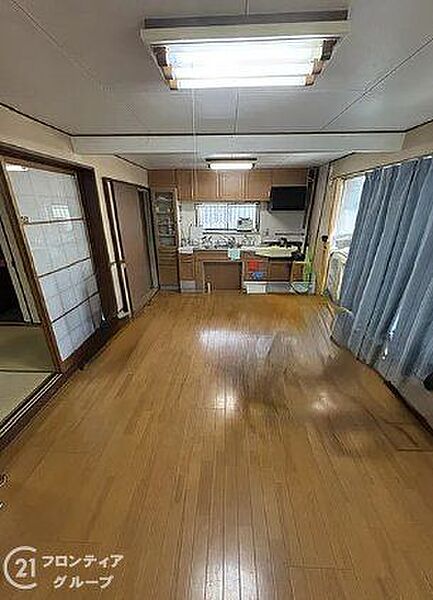 リビング/ダイニングを拡大表示