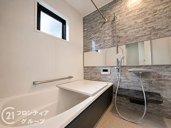 浴室を拡大表示