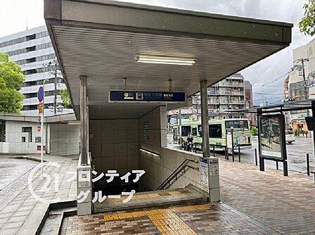 大宮駅(阪急 京都本線) 徒歩11分。 880m