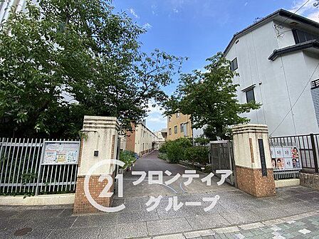 京都市立乾隆小学校 徒歩10分。 730m