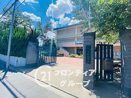京都市立西院中学校 徒歩6分。 440m